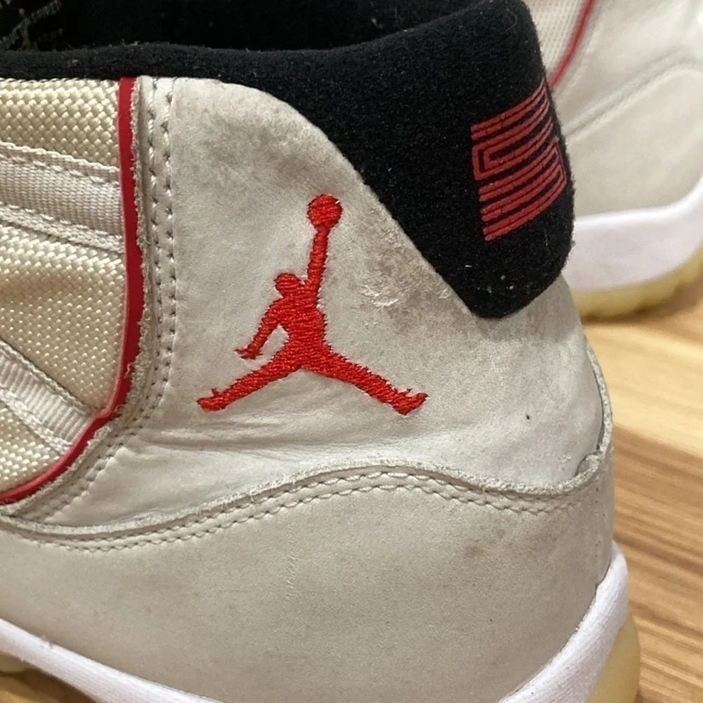 Air JORDAN 11 RETRO 'PLATINUM TINT'